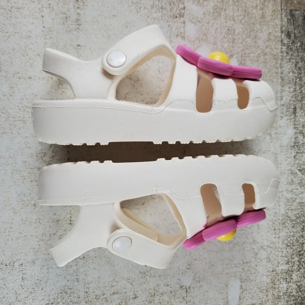 Crocs Classic Flower Fisherman Sz Sandals 8 C8 Prominent Pink white Sneakers